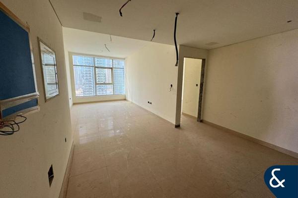 Lake View | One Bedroom | Great Investment